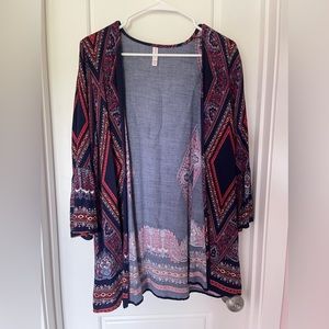 Patterned Kimono with bell sleeve